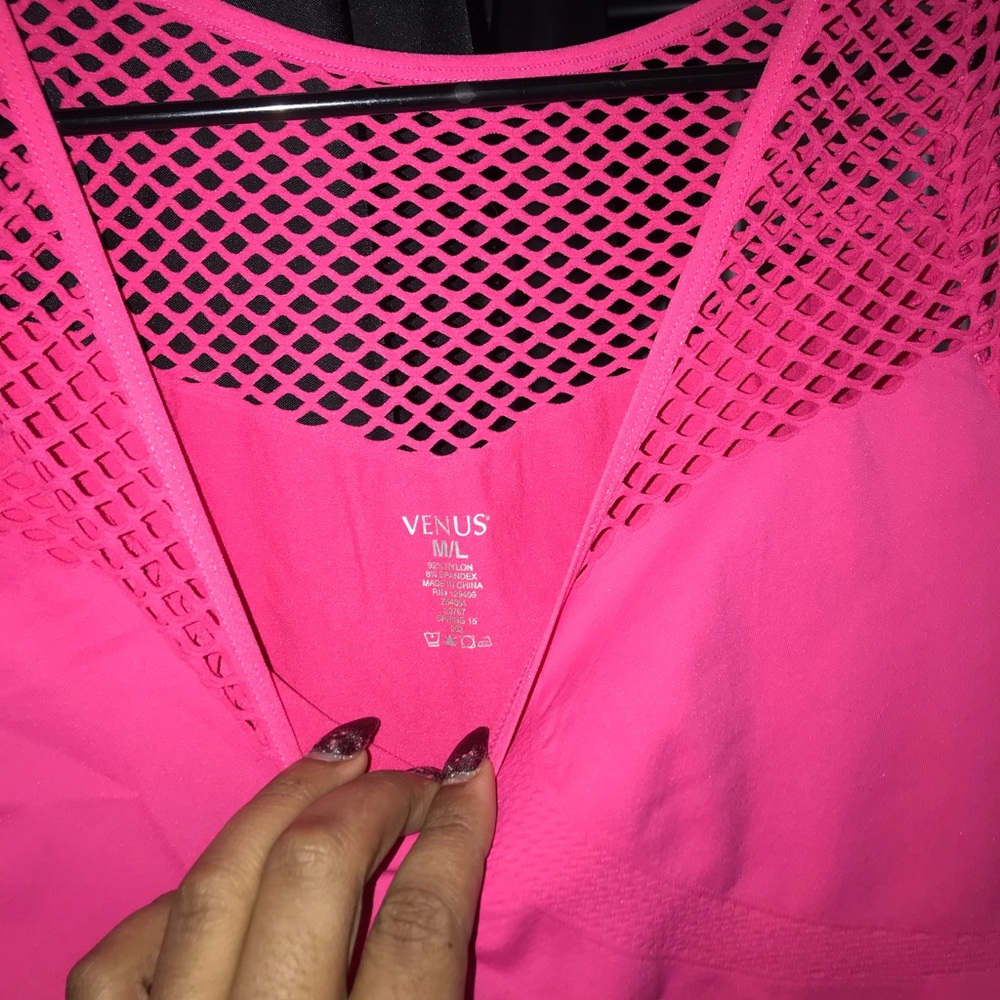 Venus fitted top